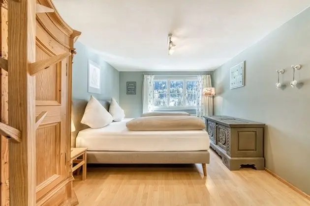 House (incl. Cleaning Fee, Laundry Package & City Tax)