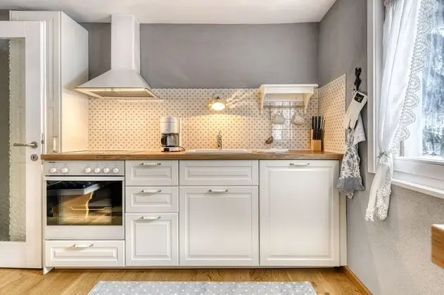 House (incl. Cleaning Fee, Laundry Package & City Tax)