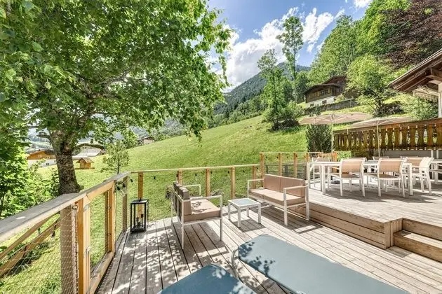House (incl. Cleaning Fee, Laundry Package & City Tax)