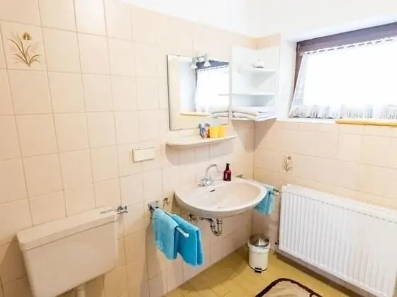 Basic Apart Daire, Özel Banyo (fewo2)