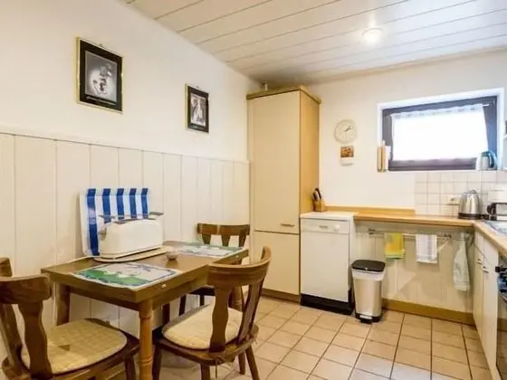 Basic Apart Daire, Özel Banyo (fewo2)