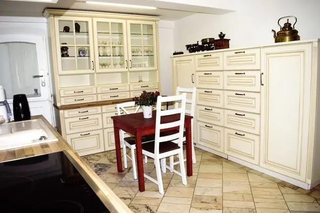 Apart Daire (Fe1 Junimond - ehemaliges Rio Reiser )