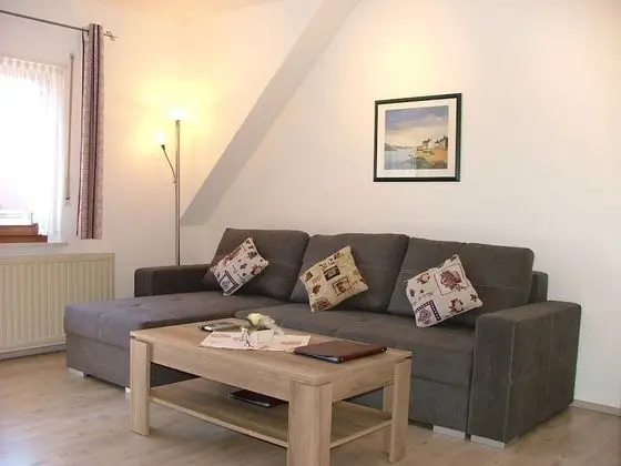 Daire, 2 Yatak Odası, Balkon