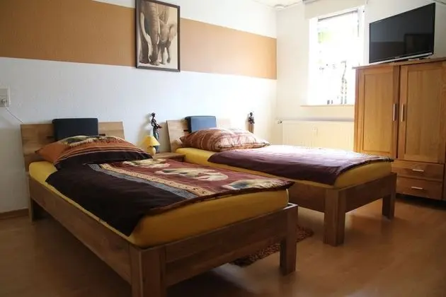 Business Tek Büyük veya İki Ayrı Yataklı Oda, Ortak Banyo