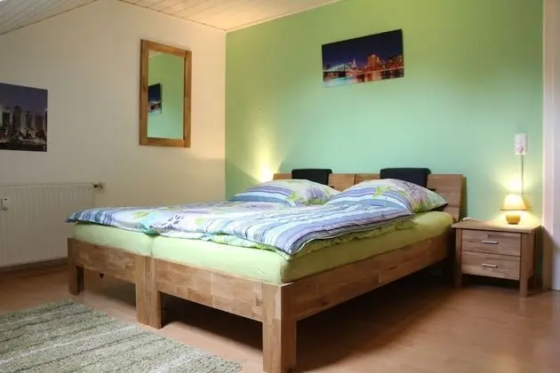 Business Tek Büyük veya İki Ayrı Yataklı Oda, Ortak Banyo