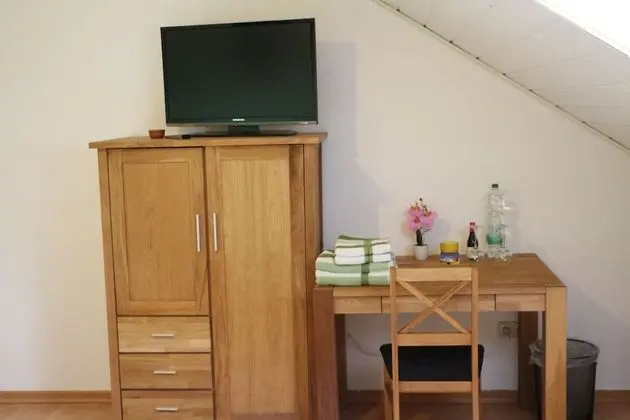 Business Tek Büyük veya İki Ayrı Yataklı Oda, Ortak Banyo