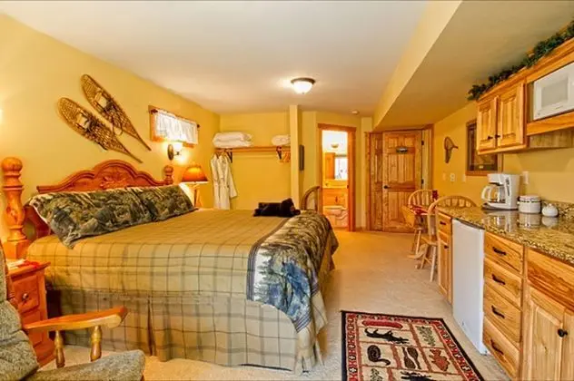 Luxury Oda, Sıcak Su Havuzu, Nehir Manzaralı (Alpine Suite)