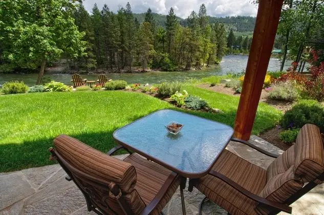 Luxury Oda, Sıcak Su Havuzu, Nehir Manzaralı (Alpine Suite)