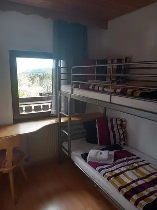 Apart Daire, Bahçe Manzaralı (Nr.5)