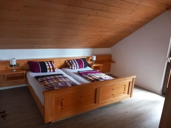 Apart Daire, Bahçe Manzaralı (Nr.5)