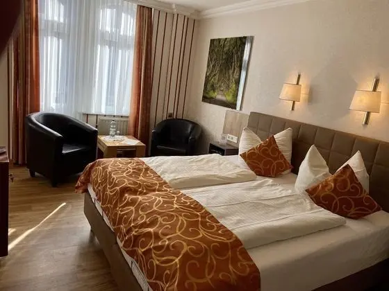 Tek Büyük Yataklı Oda, Banyolu/Duşlu (mit Erker)