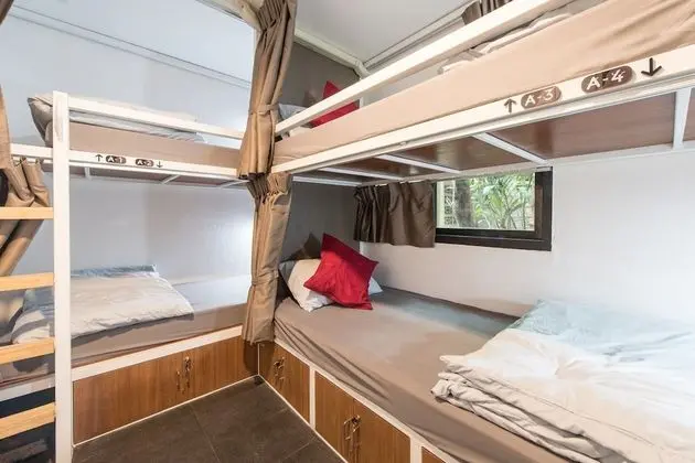 4 Beds Mixed Dormitory with Balcony