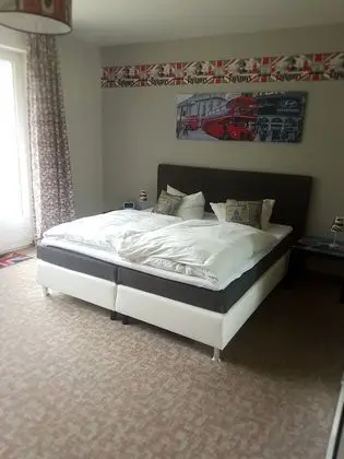 Tek Büyük Yataklı Oda, 1 Çift Kişilik Yatak