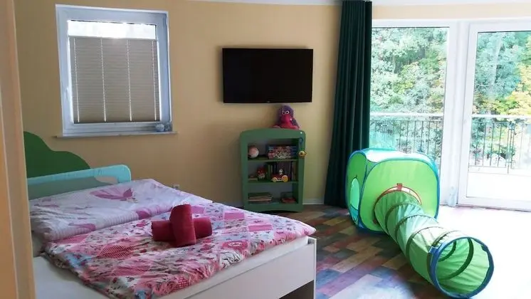 Family Ev, Engellilere Uygun, Kanal Manzaralı (Haus Karola)