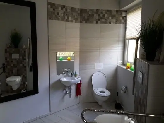 Family Ev, Engellilere Uygun, Kanal Manzaralı (Haus Karola)