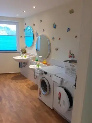 Family Ev, Engellilere Uygun, Kanal Manzaralı (Haus Karola)