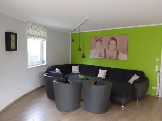 Family Ev, Engellilere Uygun, Kanal Manzaralı (Haus Karola)