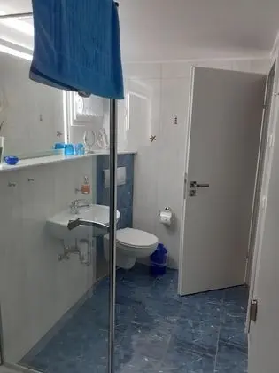 Ev, Özel Banyo, Göl Manzaralı (Haus Kathrin)