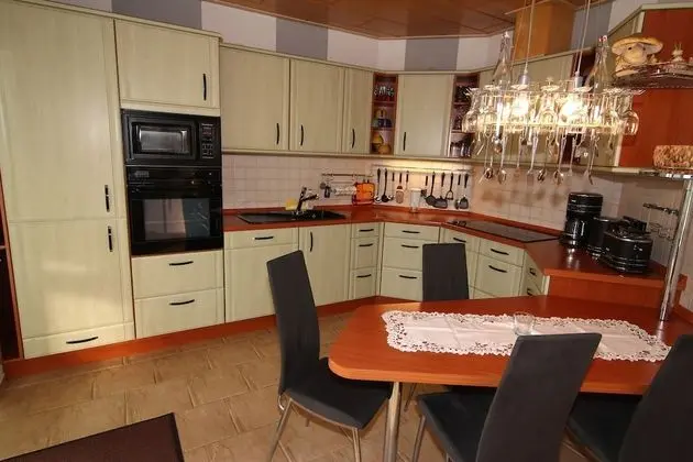 Ev, Özel Banyo, Göl Manzaralı (Haus Kathrin)