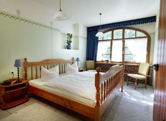 Basic Tek Büyük Yataklı Oda