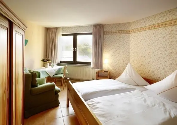 Basic Tek Büyük Yataklı Oda