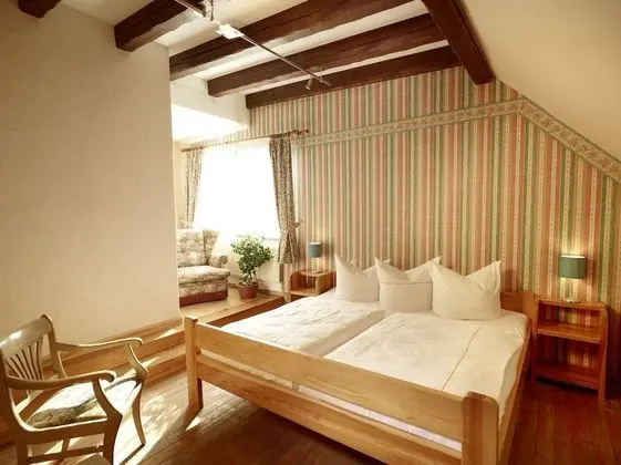 Basic Tek Büyük Yataklı Oda