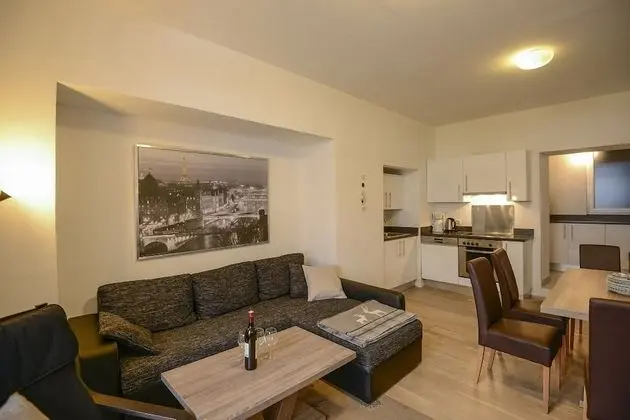 Standard Apart Daire, 3 Yatak Odası, 2 Banyolu, Avlu Manzaralı
