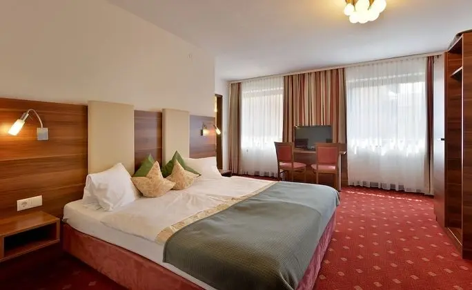 Classic Tek Büyük Yataklı Oda, Banyolu/Duşlu, Dağ Manzaralı