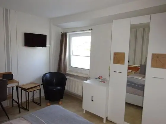 Classic Tek Büyük Yataklı Oda