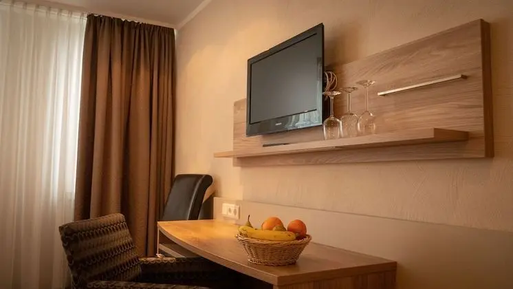Comfort Tek Büyük Yataklı Oda