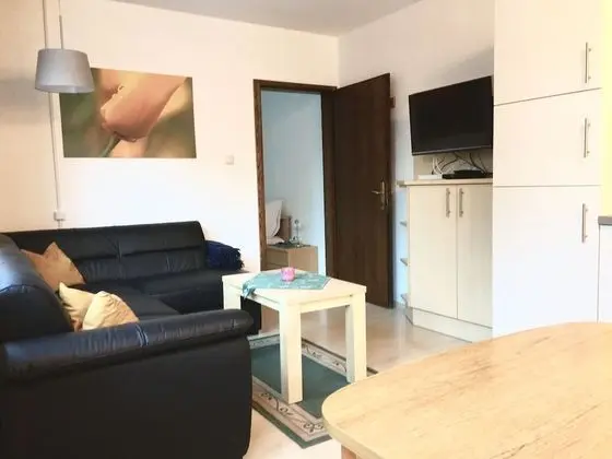 Apart Daire, 1 Yatak Odası, Balkon, Bahçe Manzaralı