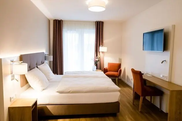 Comfort Tek Büyük Yataklı Oda