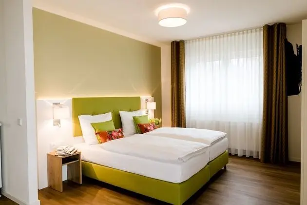 Comfort Tek Büyük Yataklı Oda