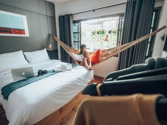 Deluxe Tek Büyük Yataklı Oda