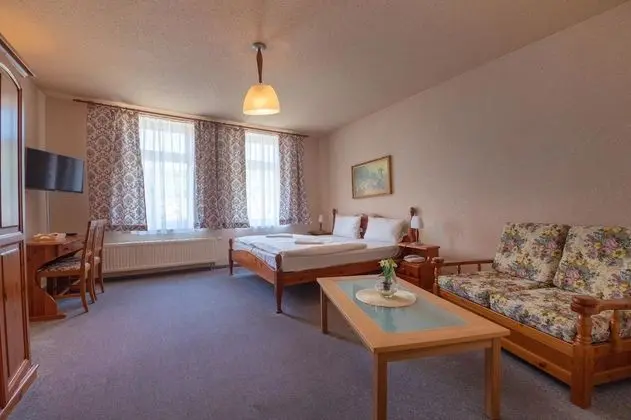 Basic Üç Kişilik Oda, 1 Yatak Odası