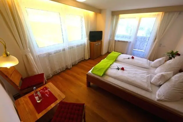 Basic Tek Büyük Yataklı Oda, 1 En Büyük (King) Boy Yatak