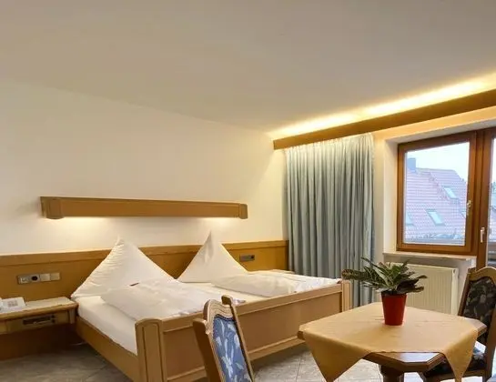 Comfort Tek Büyük Yataklı Oda