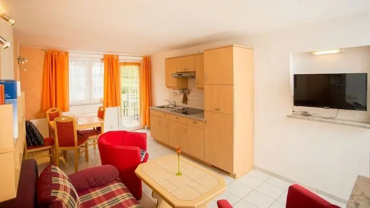 Family Apart Daire (Storch)