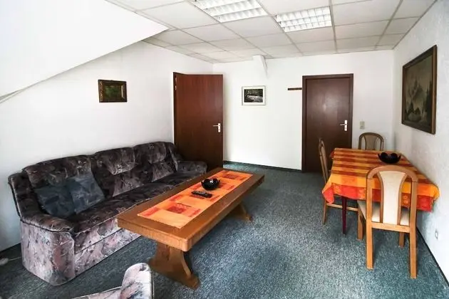 Family Tek Büyük Yataklı Oda