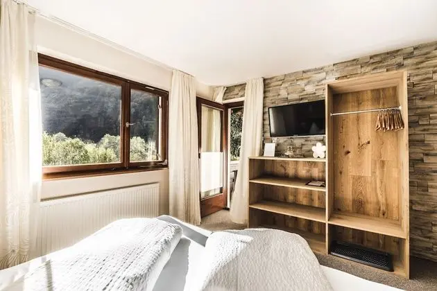 Standard Tek Büyük Yataklı Oda, Ortak Banyo