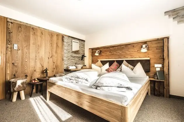 Standard Tek Büyük Yataklı Oda, Ortak Banyo