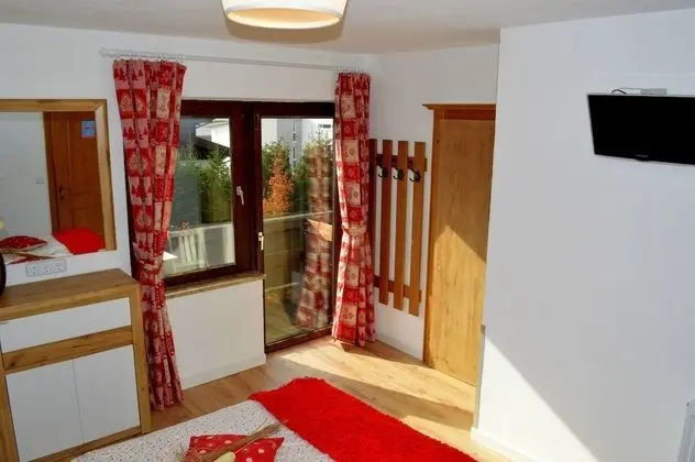 Comfort Tek Büyük Yataklı Oda, 1 Büyük (Queen) Boy Yatak, Balkon, Dağ Manzaralı