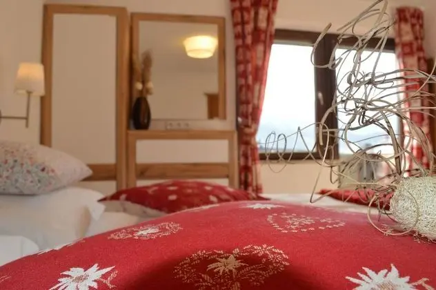 Comfort Tek Büyük Yataklı Oda, 1 Büyük (Queen) Boy Yatak, Balkon, Dağ Manzaralı