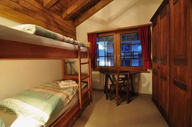 Apart Daire, 4 Yatak Odası