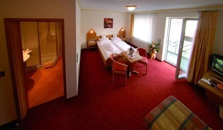 Comfort Oda, 1 En Büyük (King) Boy Yatak, Balkon, Dağ Manzaralı