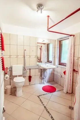 Ev