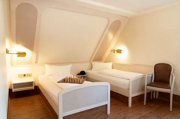 Standard Tek Büyük Yataklı Oda