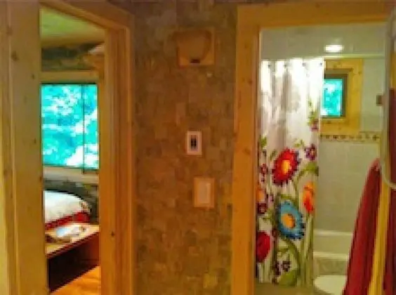 Romantic Kulübe, Özel Banyo (Hauser's Bayfield Cabin)