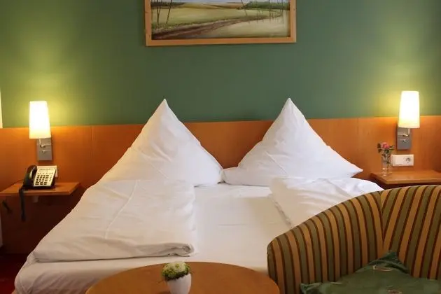 Comfort Tek Büyük Yataklı Oda