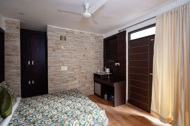 Comfort Tek Büyük Yataklı Oda